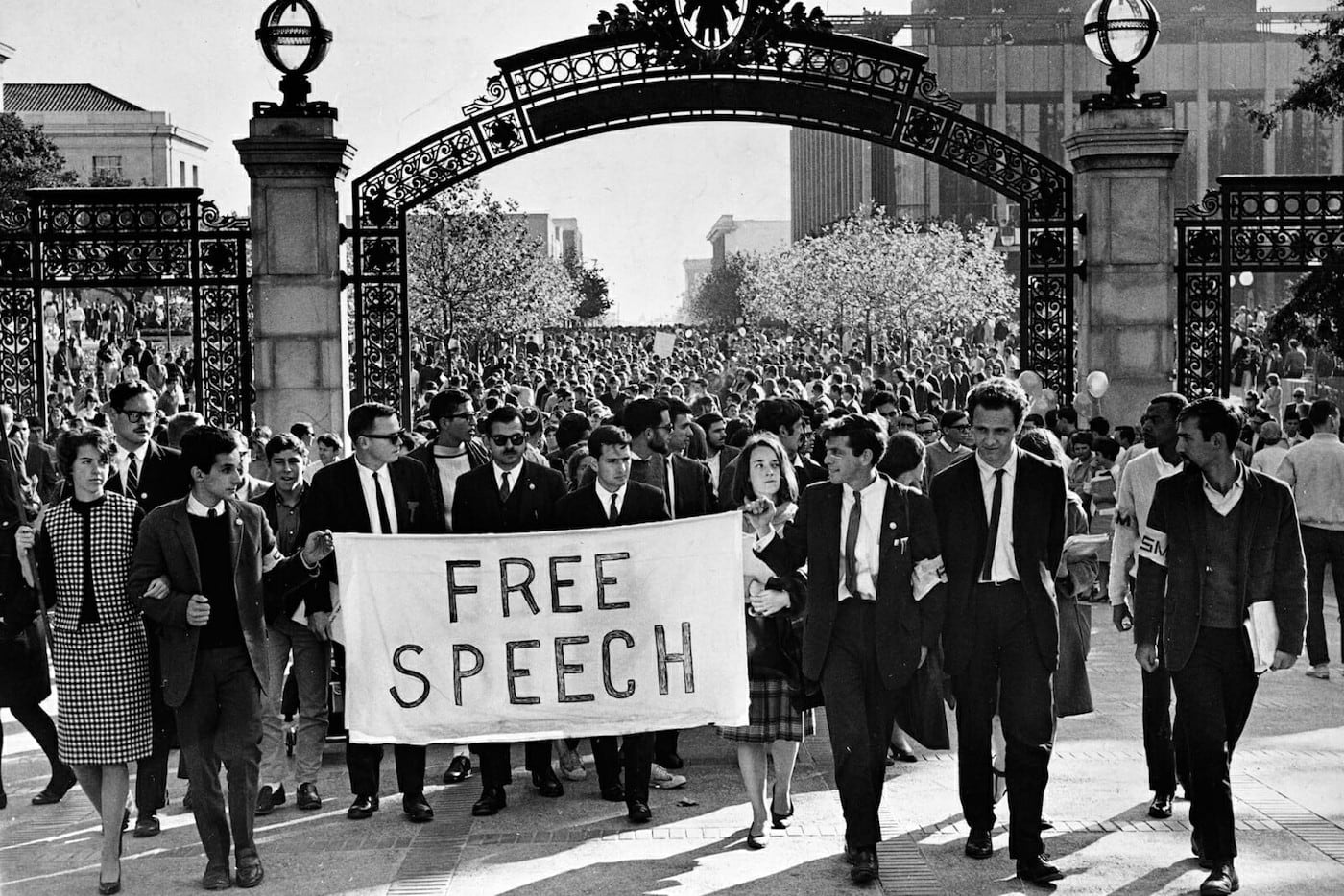 Protesters of the Free Speech Movement, at Sather Gate, University of California, Berkeley campus.
